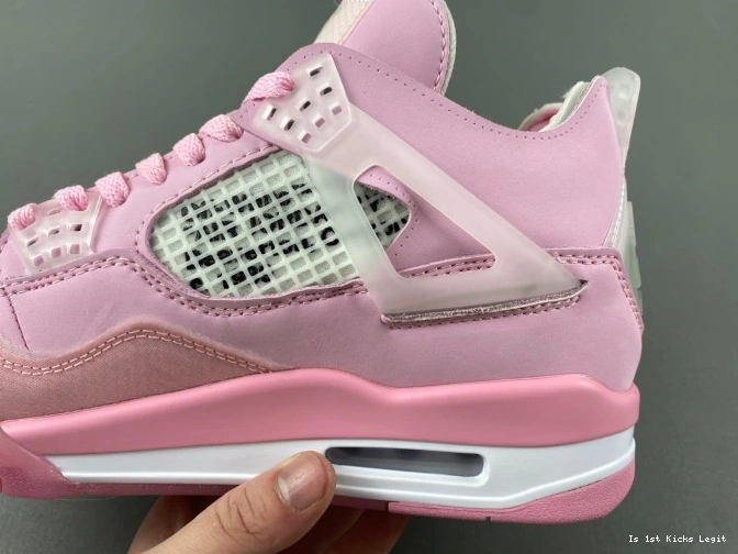X 4 JORDAN OFF-WHITE PINK 0726